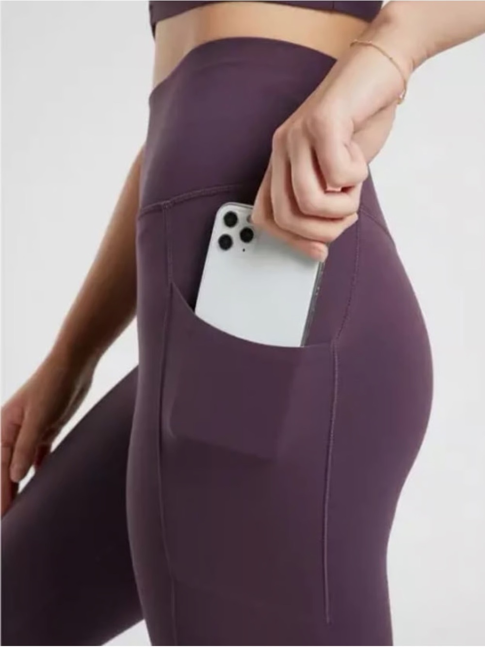 Athleta salutation stash pocket II cinch 7/8 tight - Picture 3 of 8